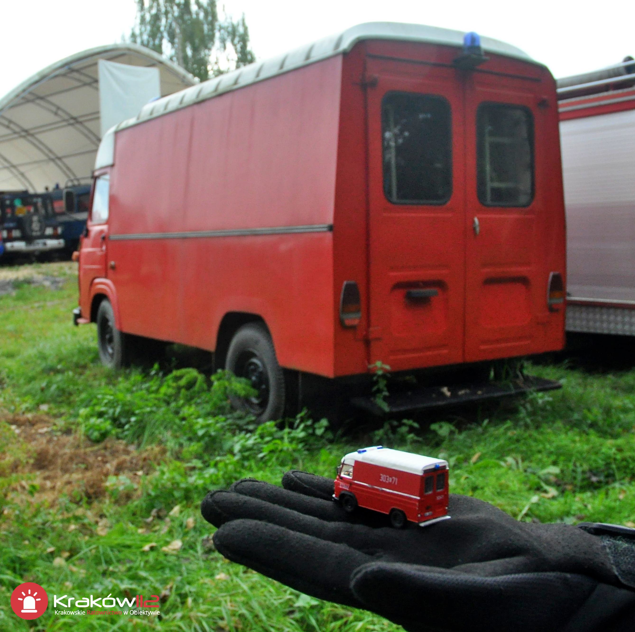 303k71avia reka przod