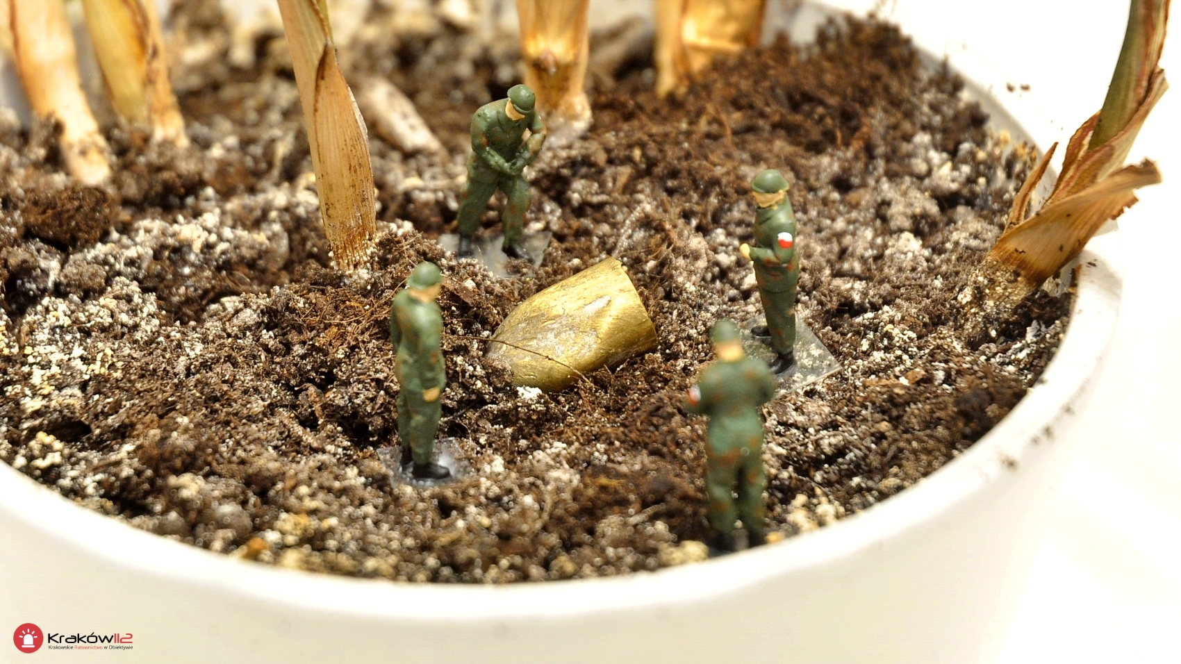 SCENKI FIGURKI 1 straz obraczka