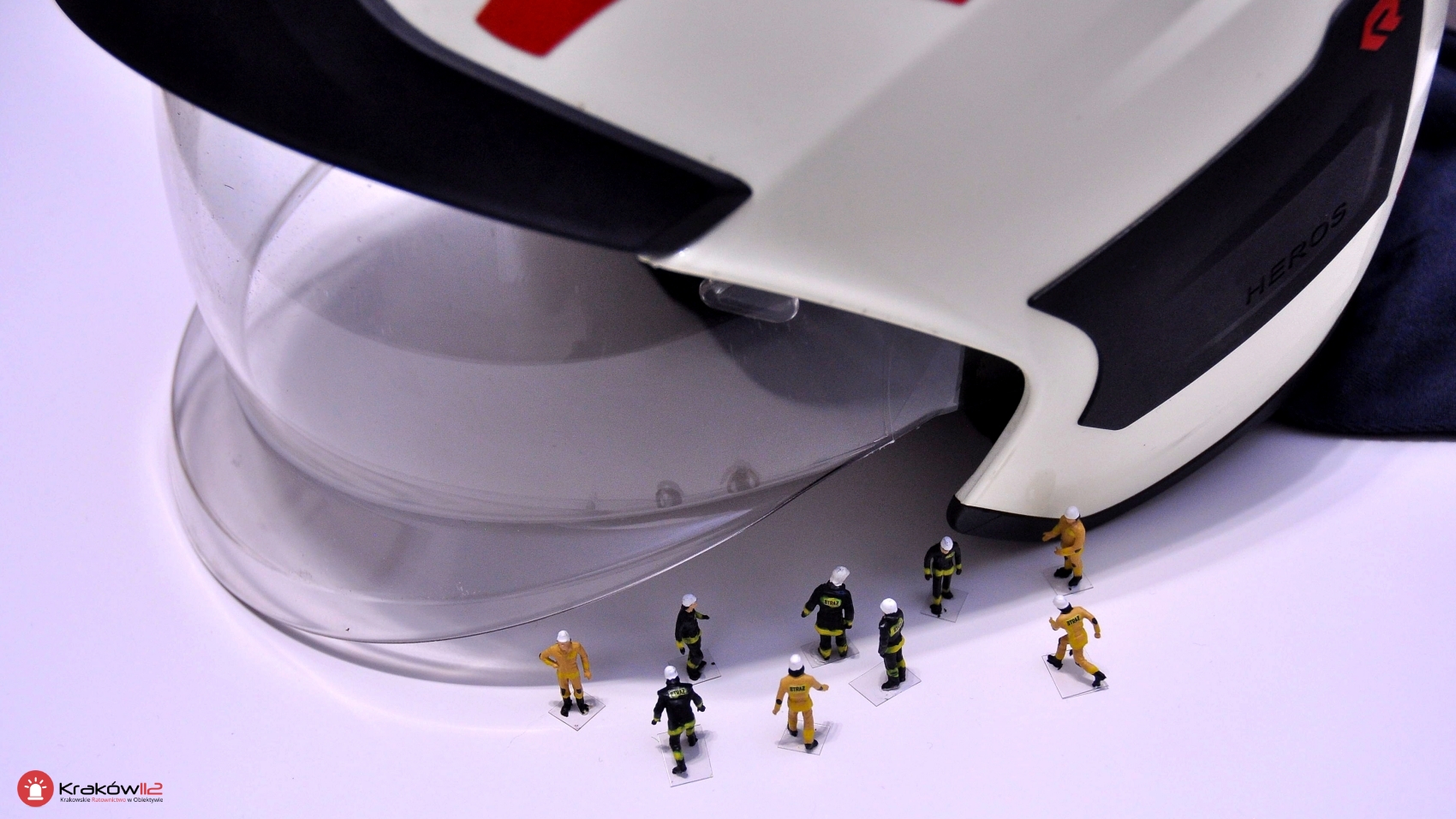 SCENKI FIGURKI 1 straz obraczka